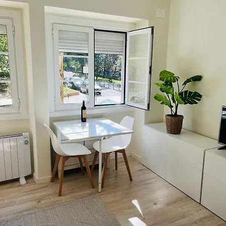 Apartament Lovely To Feel